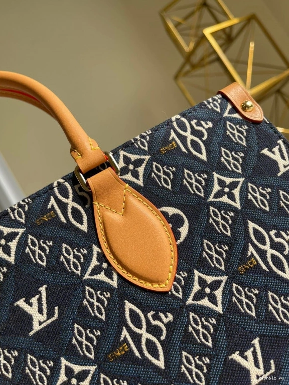 WIS MM VUITTON LOUIS ONTHEGO 0720